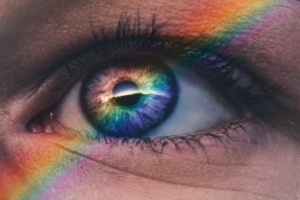 blue eye with light spectrum
