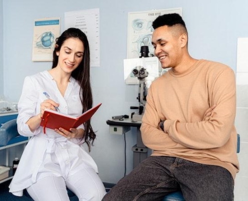 eye doctor seeing patient